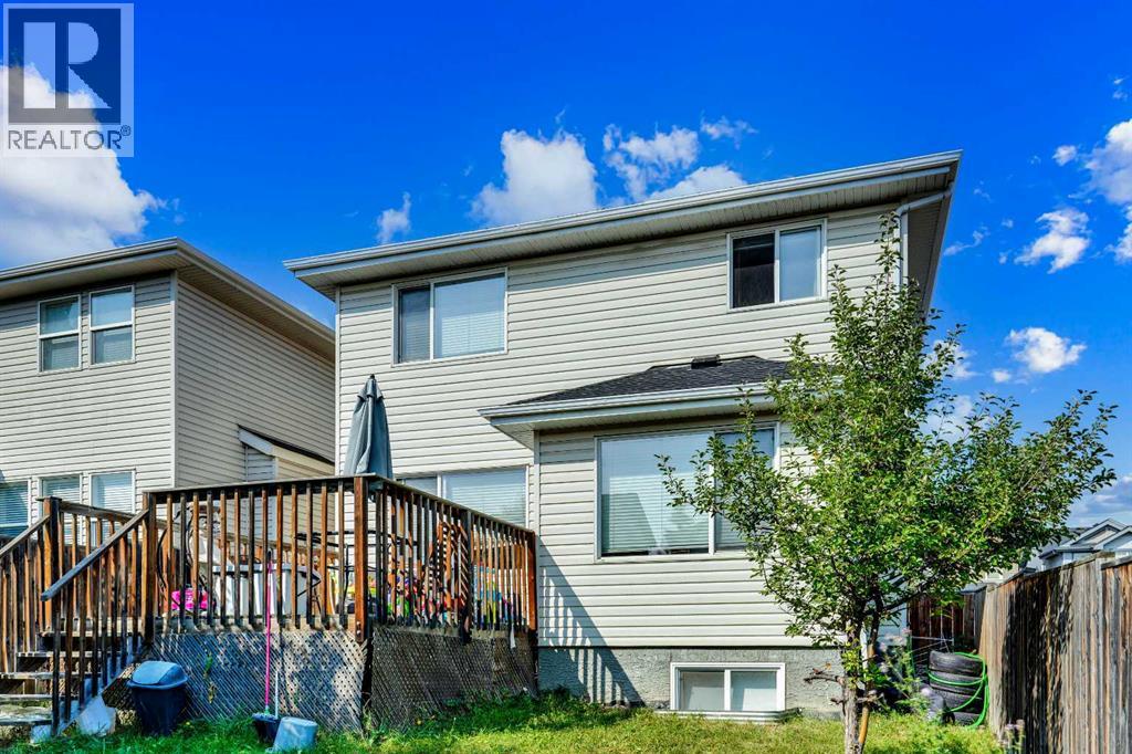 Single Family House for Sale in  Covehaven Terrace NE Coventry Hills Calgary 
