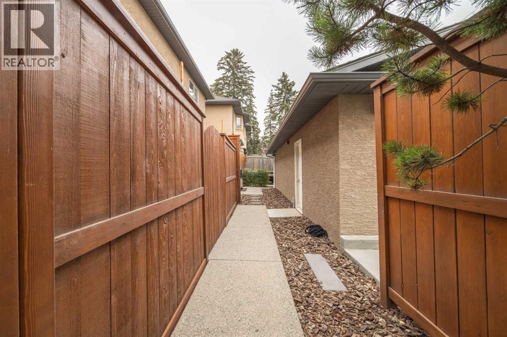 Single Family House for Sale in    Avenue NW Parkdale Calgary 