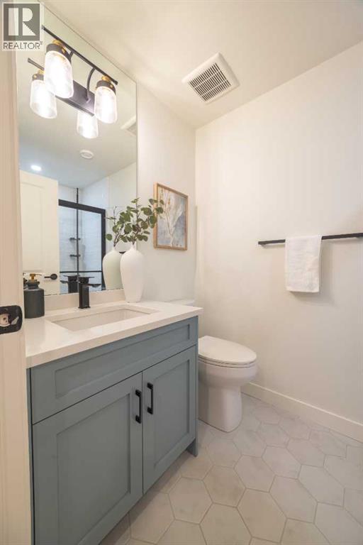 Single Family House for Sale in    Avenue NW Parkdale Calgary 