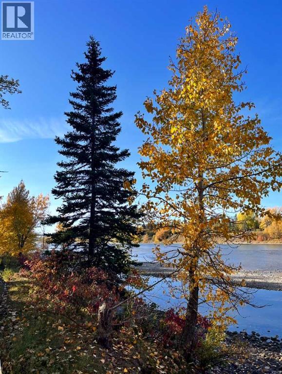 Single Family House for Sale in    Avenue NW Parkdale Calgary 