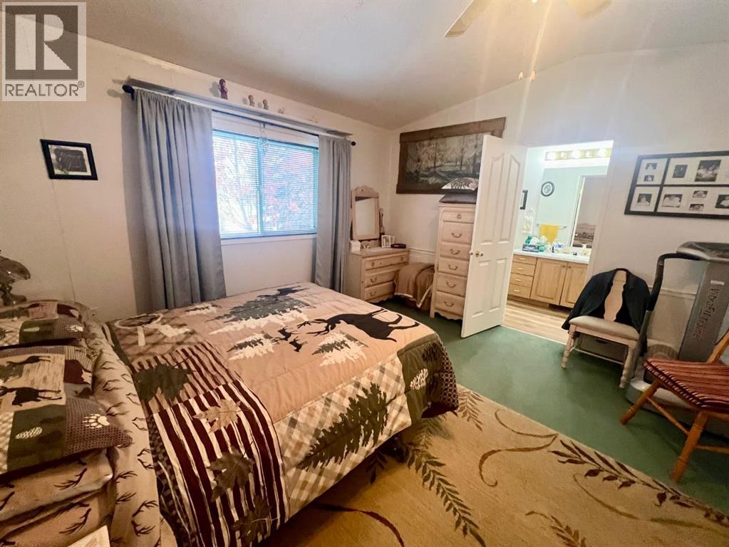 37543 England Way, Rural Red Deer County