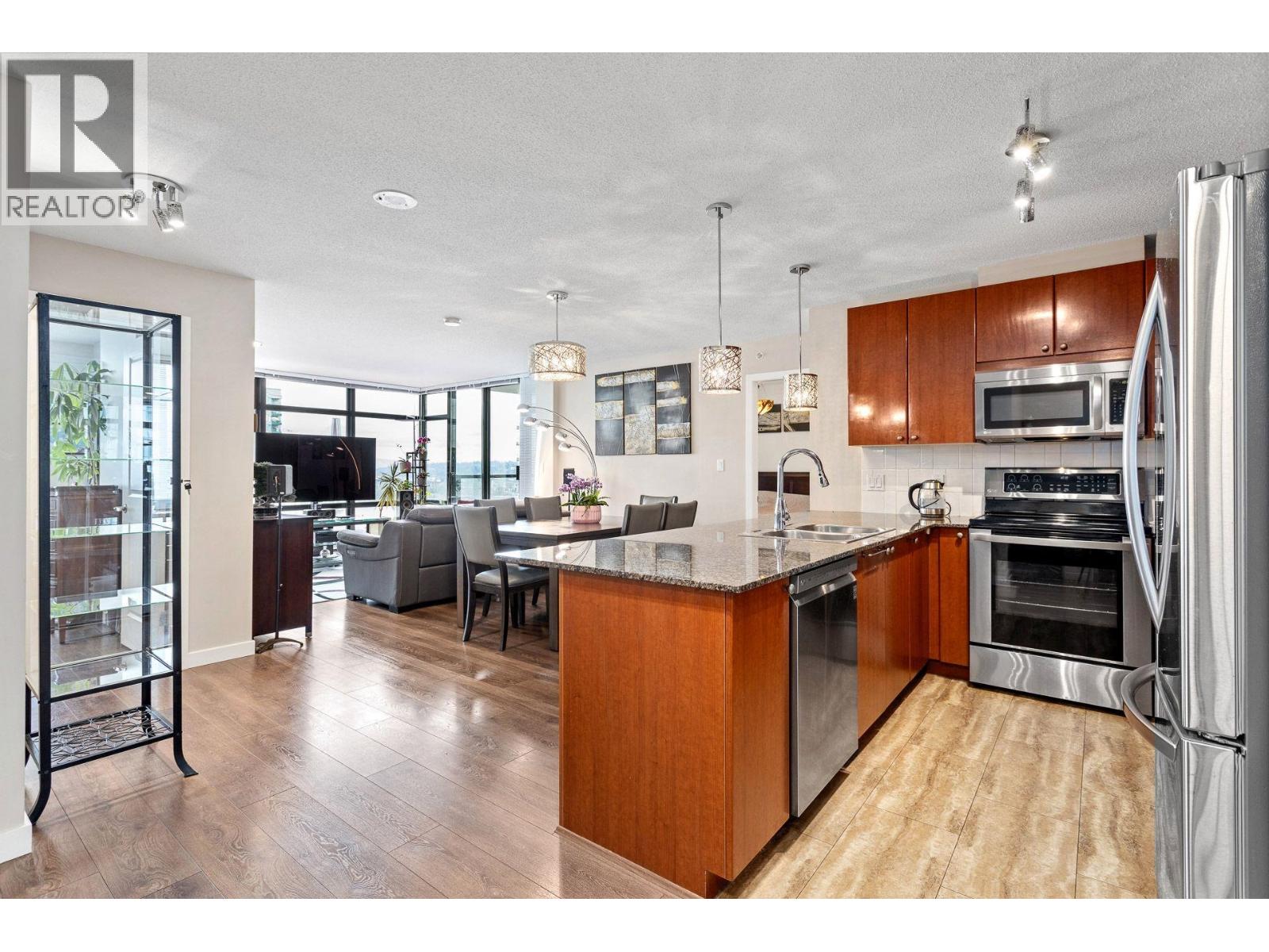 1106 610 VICTORIA STREET, New Westminster