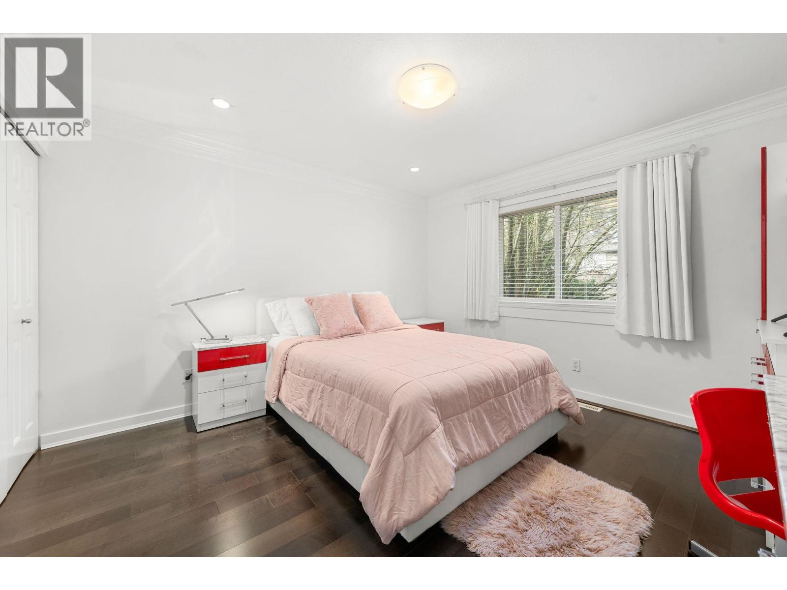 2733 TEMPE GLEN DRIVE, North Vancouver