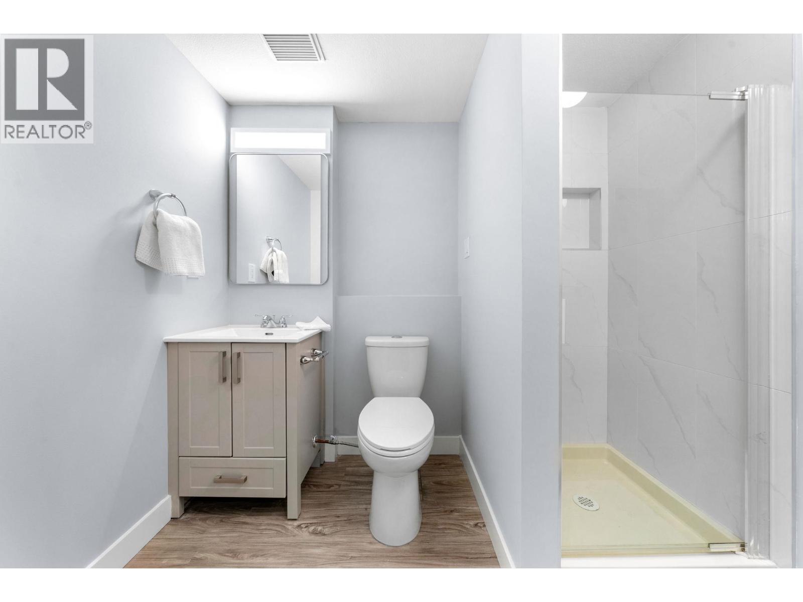 2733 TEMPE GLEN DRIVE, North Vancouver