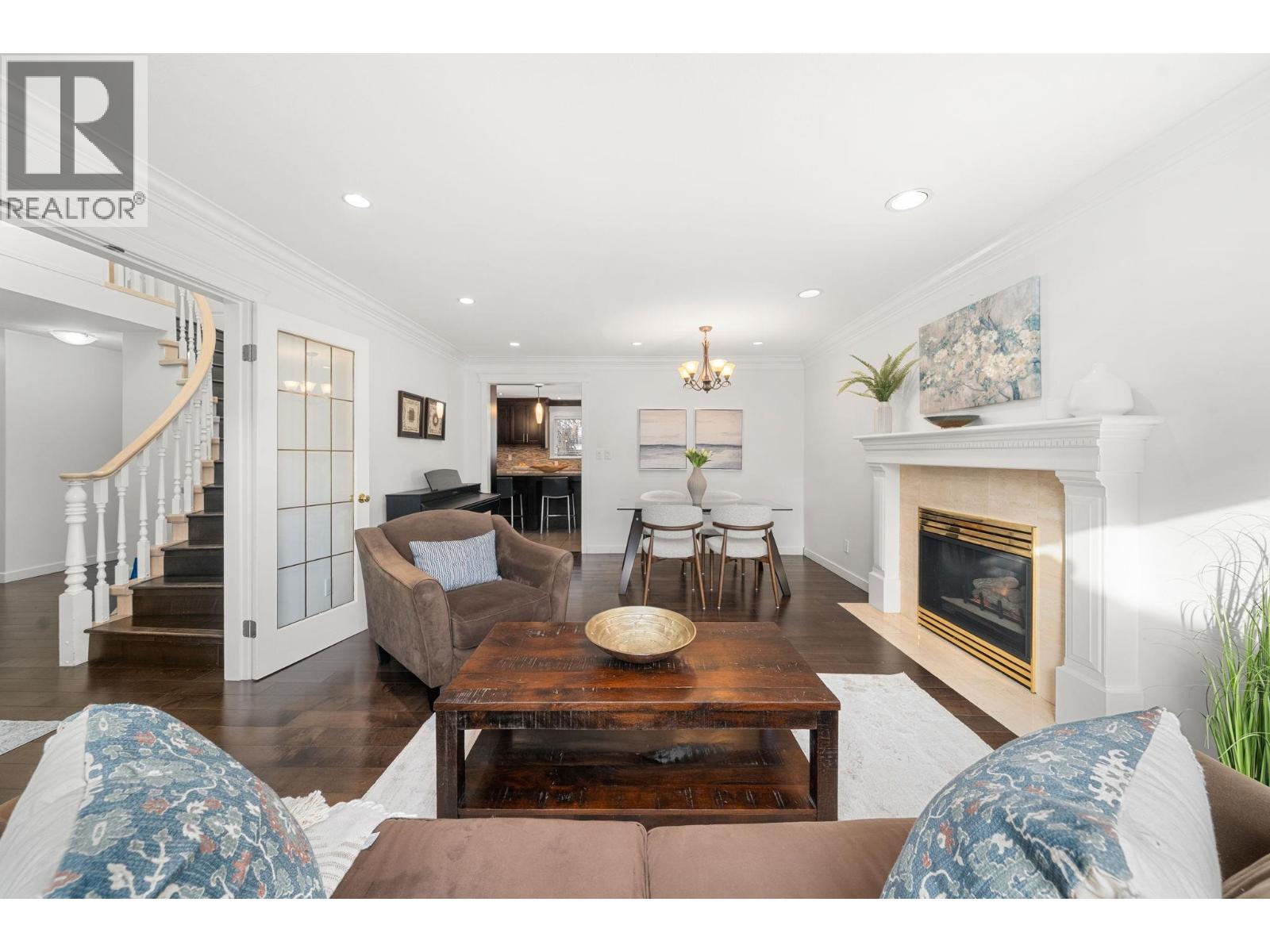 2733 TEMPE GLEN DRIVE, North Vancouver