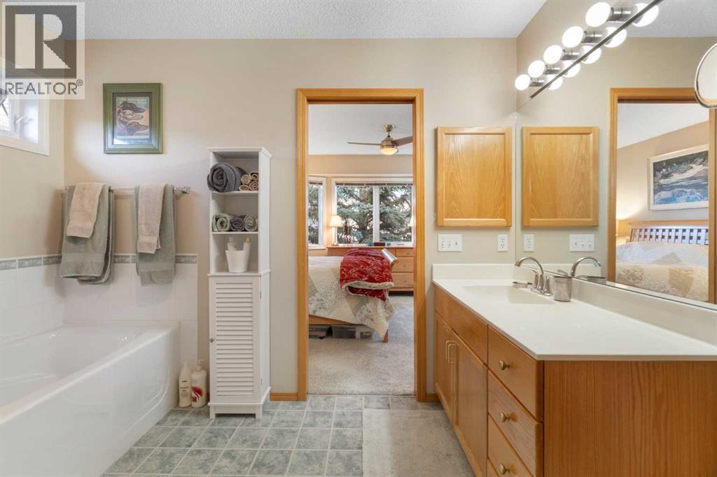 Single Family House for Sale in  Patina Rise SW Patterson Calgary 