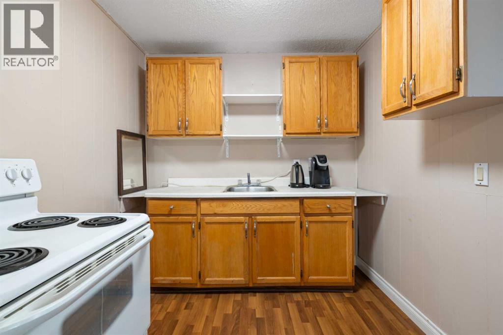 Single Family House Bi-level for Sale in  Dover Crescent SE Dover Calgary 