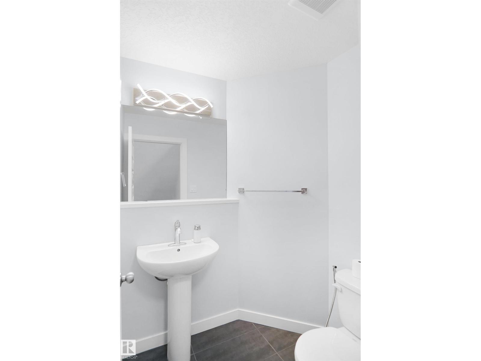 #67 723 172 ST SW, Edmonton