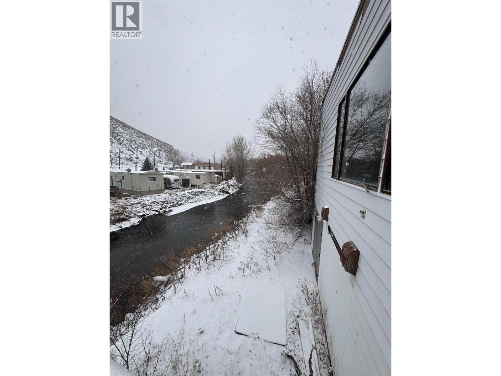 1034 Trans Canada Highway - Photo 4 of 34, Cache Creek, British Columbia