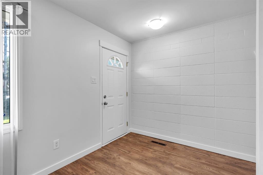 Single Family House for Sale in    Street NE Vista Heights Calgary 