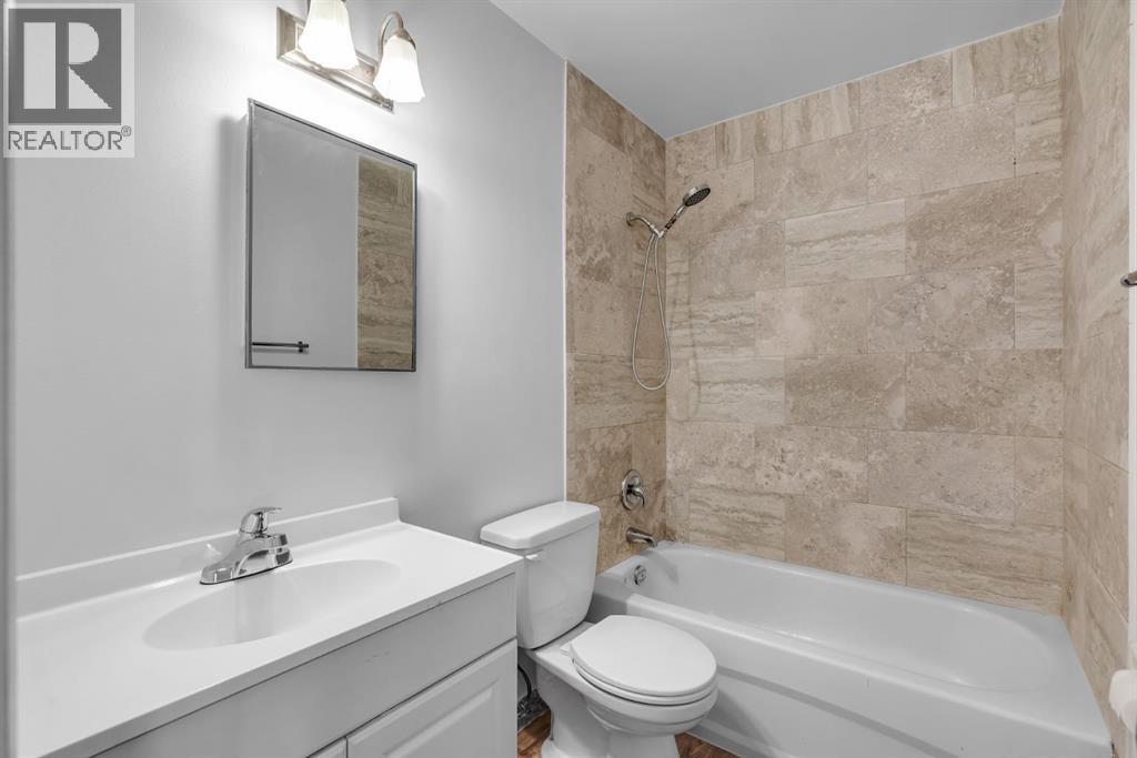 Single Family House for Sale in    Street NE Vista Heights Calgary 