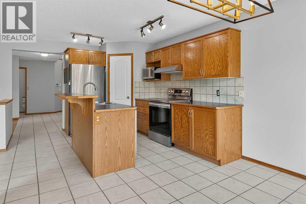 Single Family House for Sale in  Mt Apex Crescent SE McKenzie Lake Calgary 