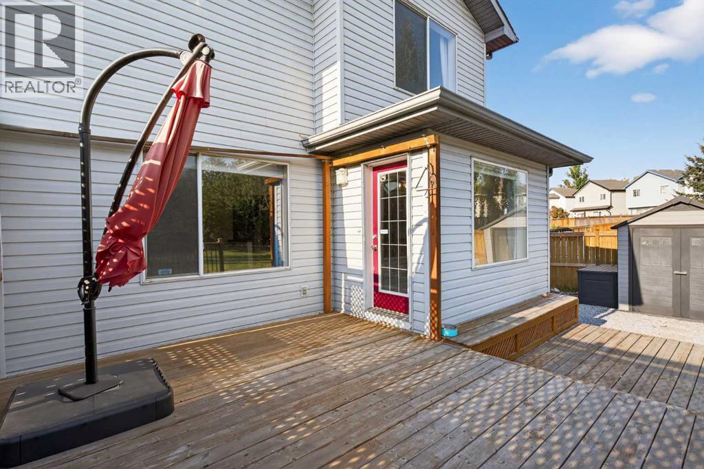 Single Family House for Sale in  Mt Apex Crescent SE McKenzie Lake Calgary 