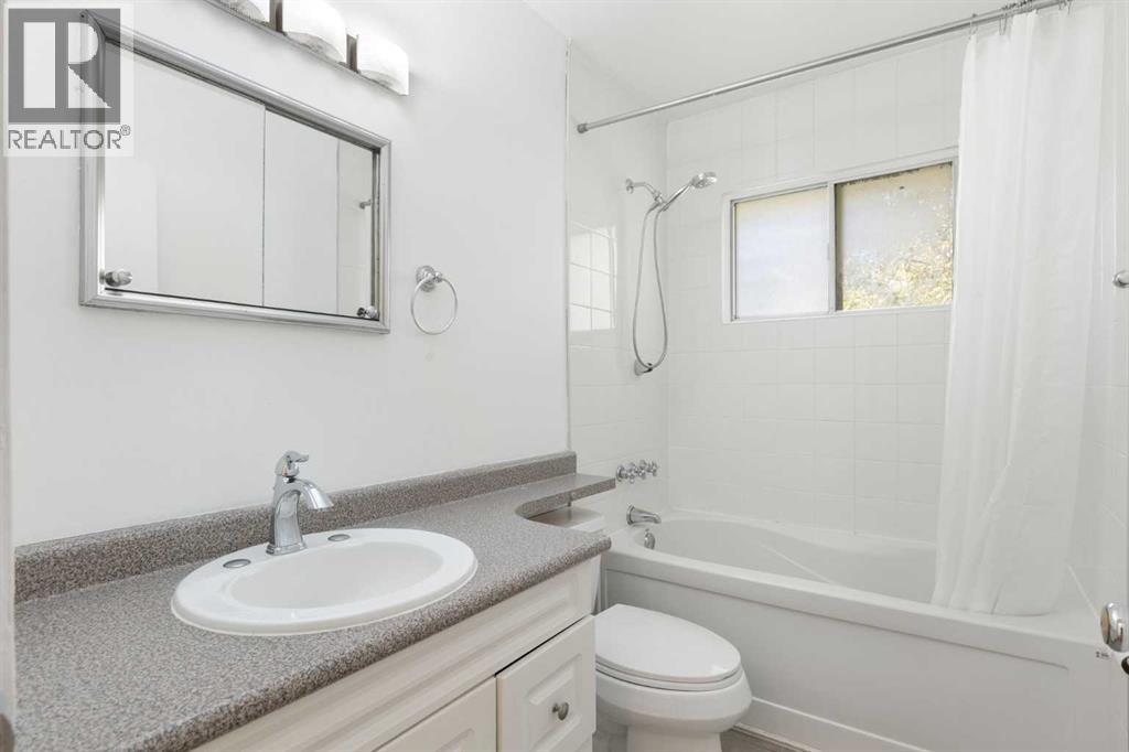 Single Family House Bungalow for Sale in  Kingsland Place SW Kingsland Calgary 