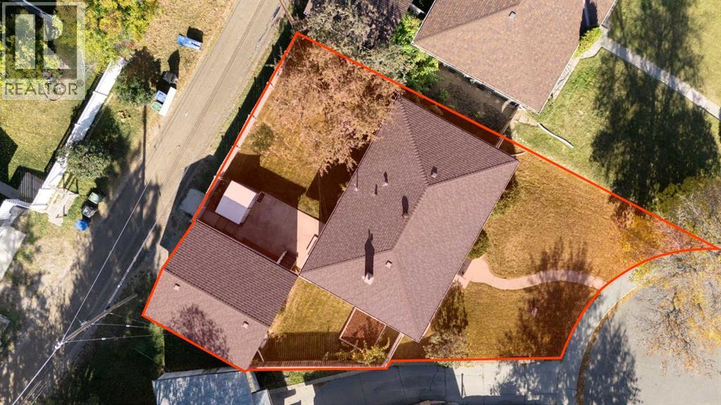 Single Family House Bungalow for Sale in  Kingsland Place SW Kingsland Calgary 