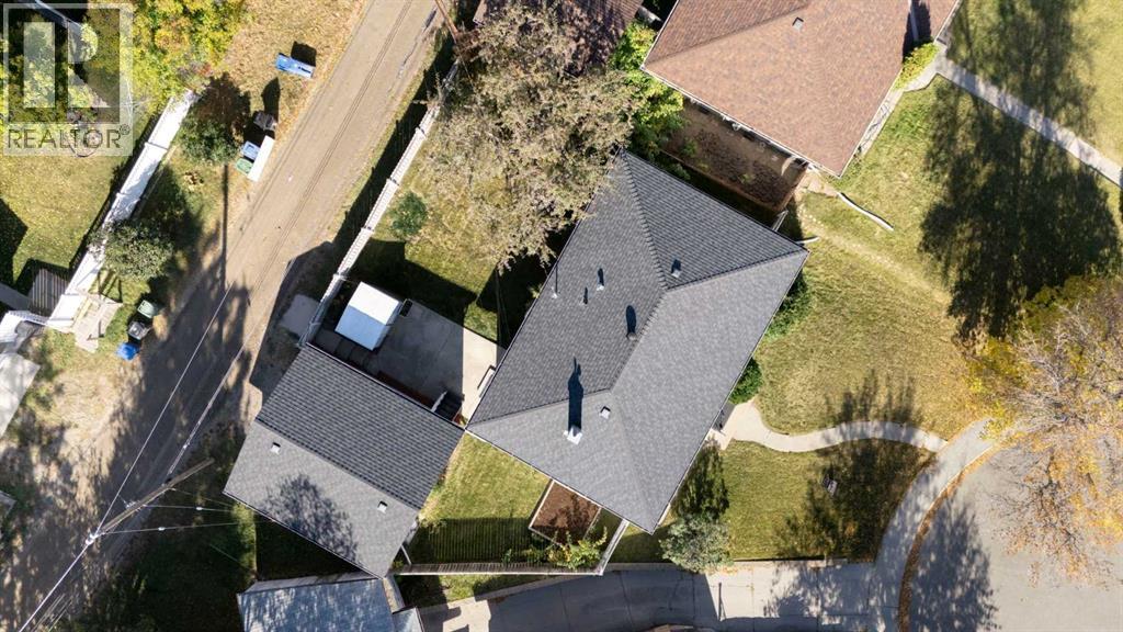 Single Family House Bungalow for Sale in  Kingsland Place SW Kingsland Calgary 