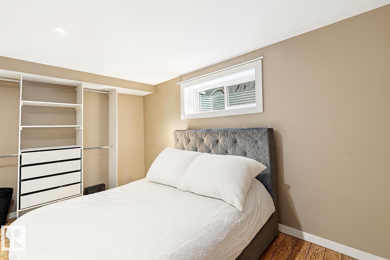 2292 WARRY LO SW, Edmonton