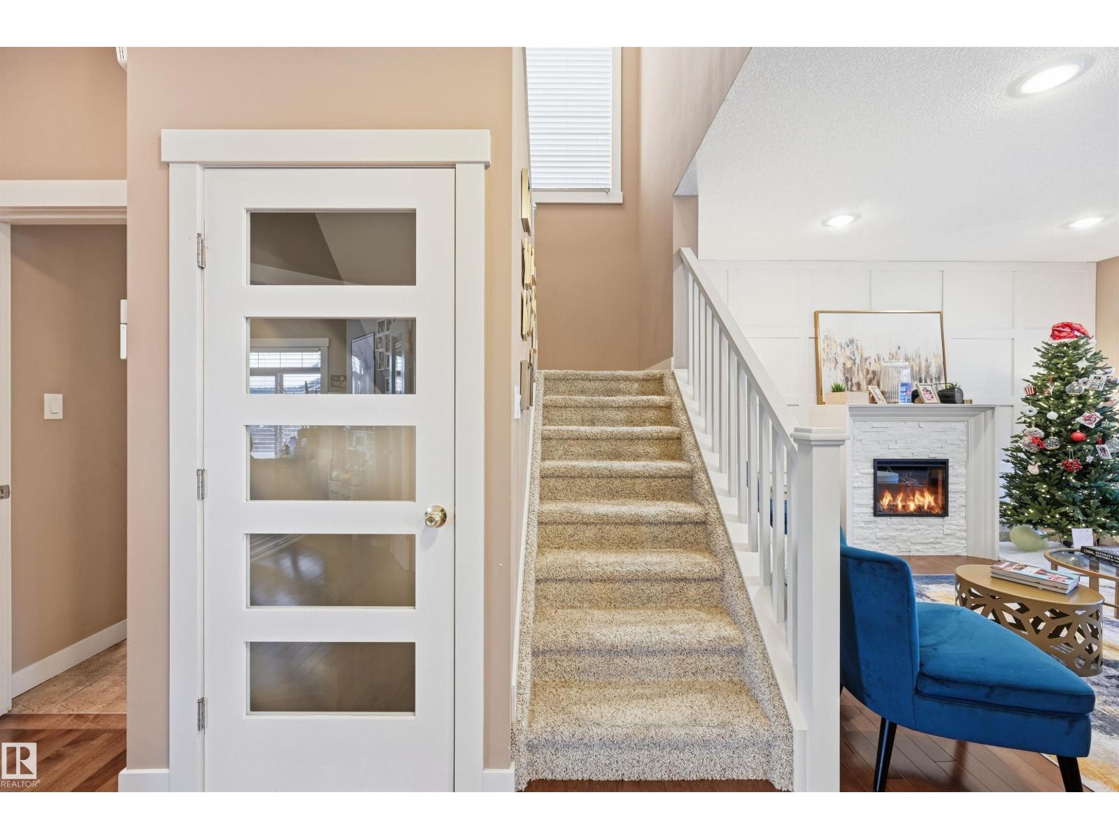 2292 WARRY LO SW, Edmonton