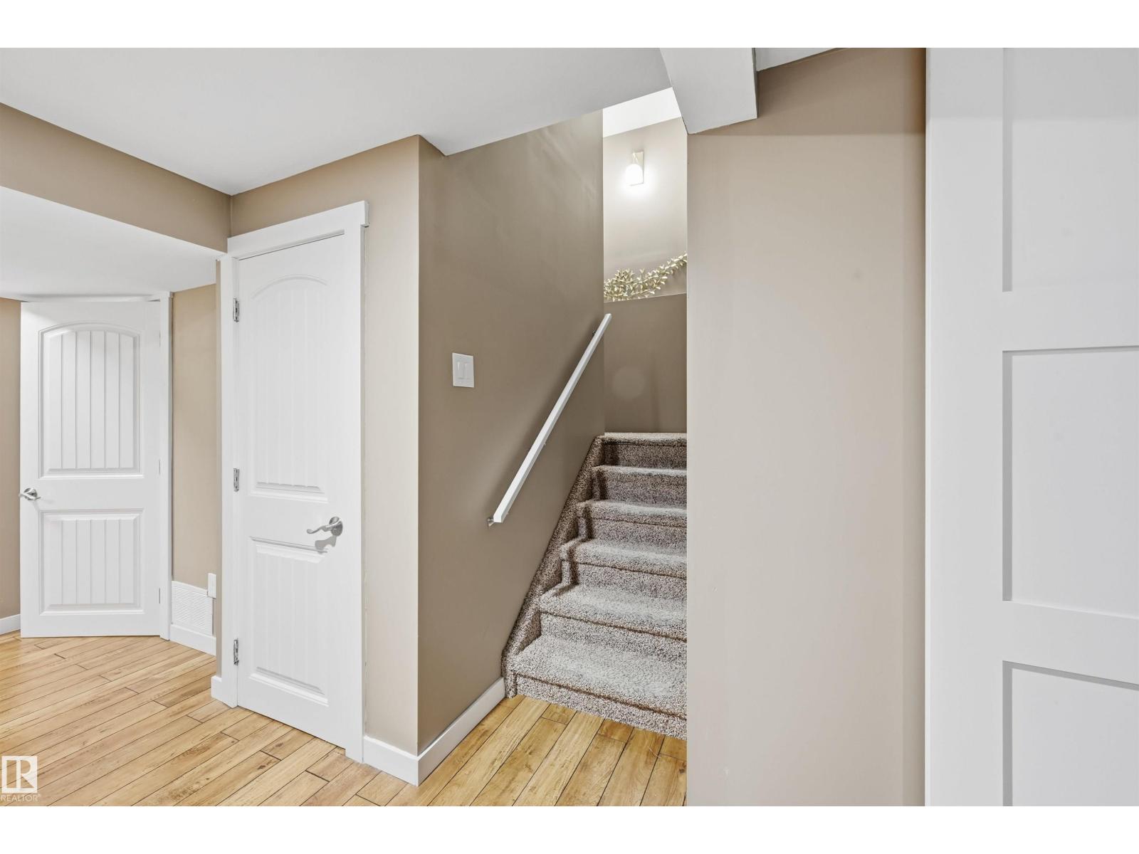 2292 WARRY LO SW, Edmonton