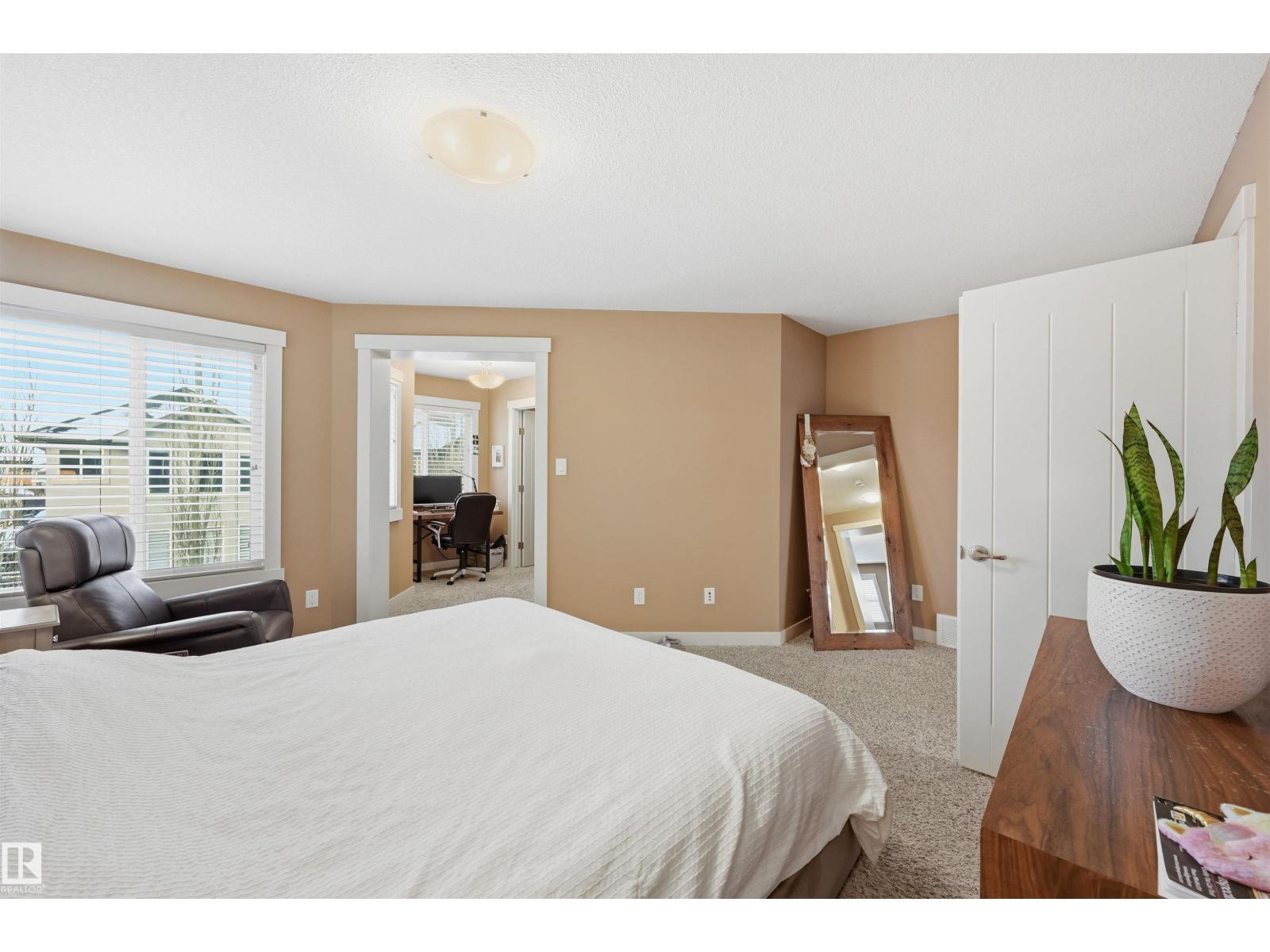 2292 WARRY LO SW, Edmonton