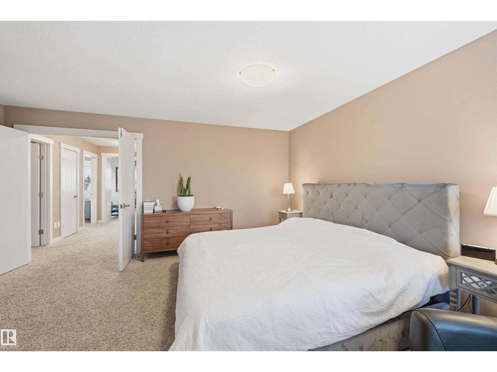 2292 WARRY LO SW, Edmonton