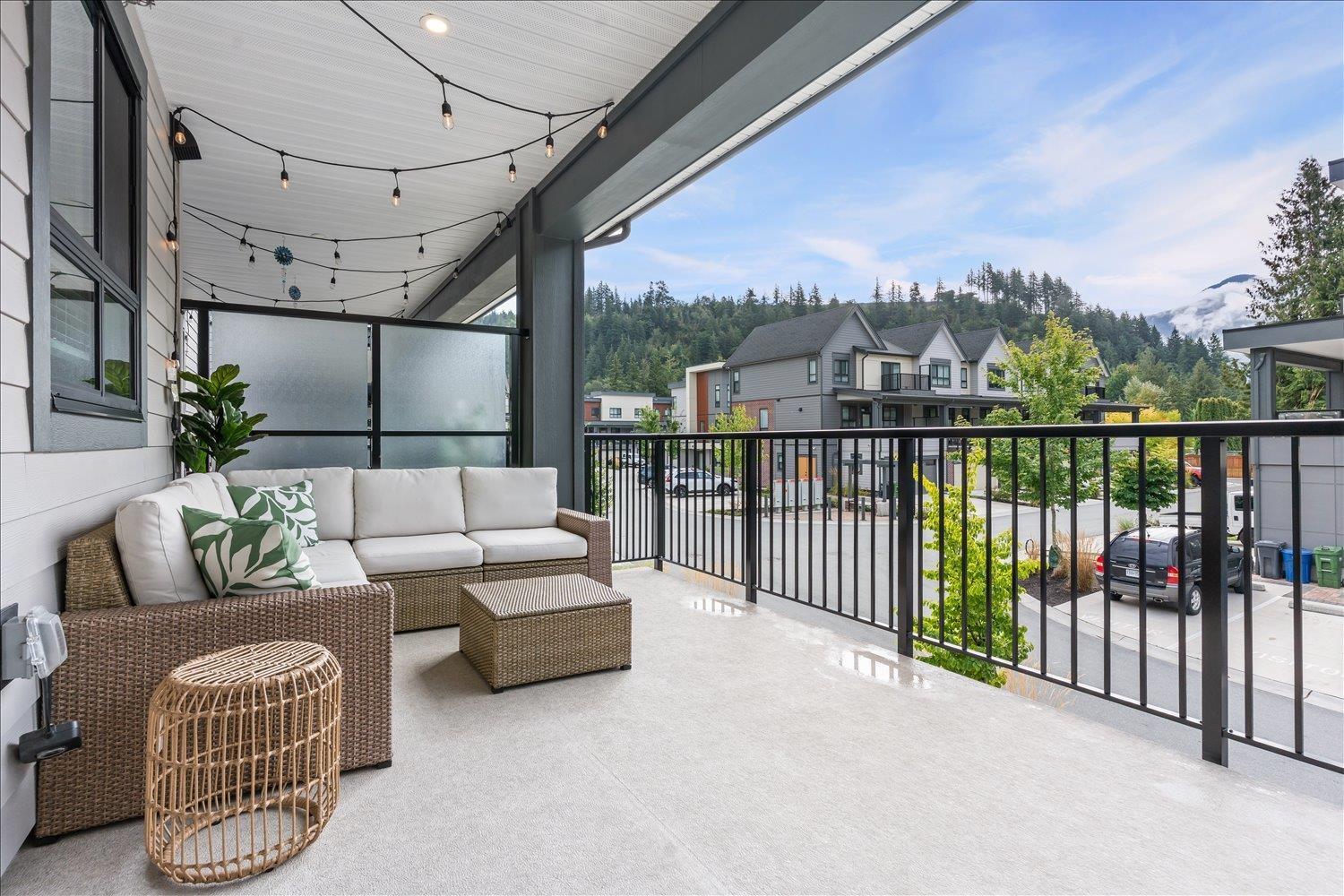 10 45500 CAMPUS DRIVE, Garrison Crossing, Chilliwack