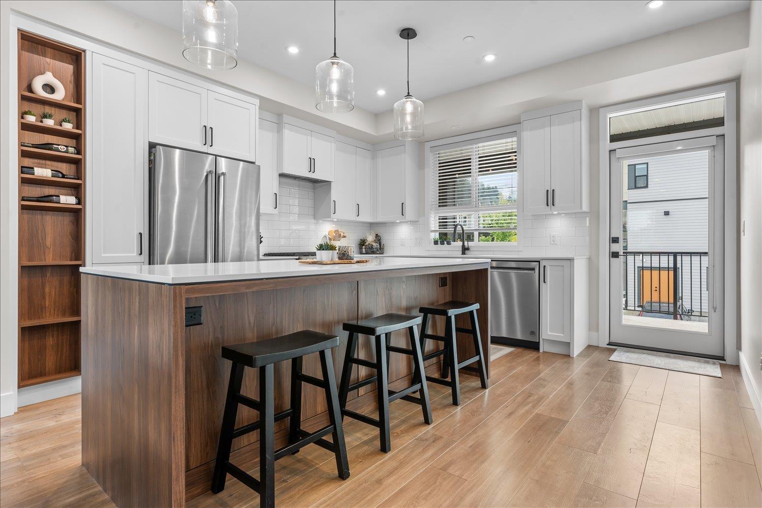 10 45500 CAMPUS DRIVE, Garrison Crossing, Chilliwack