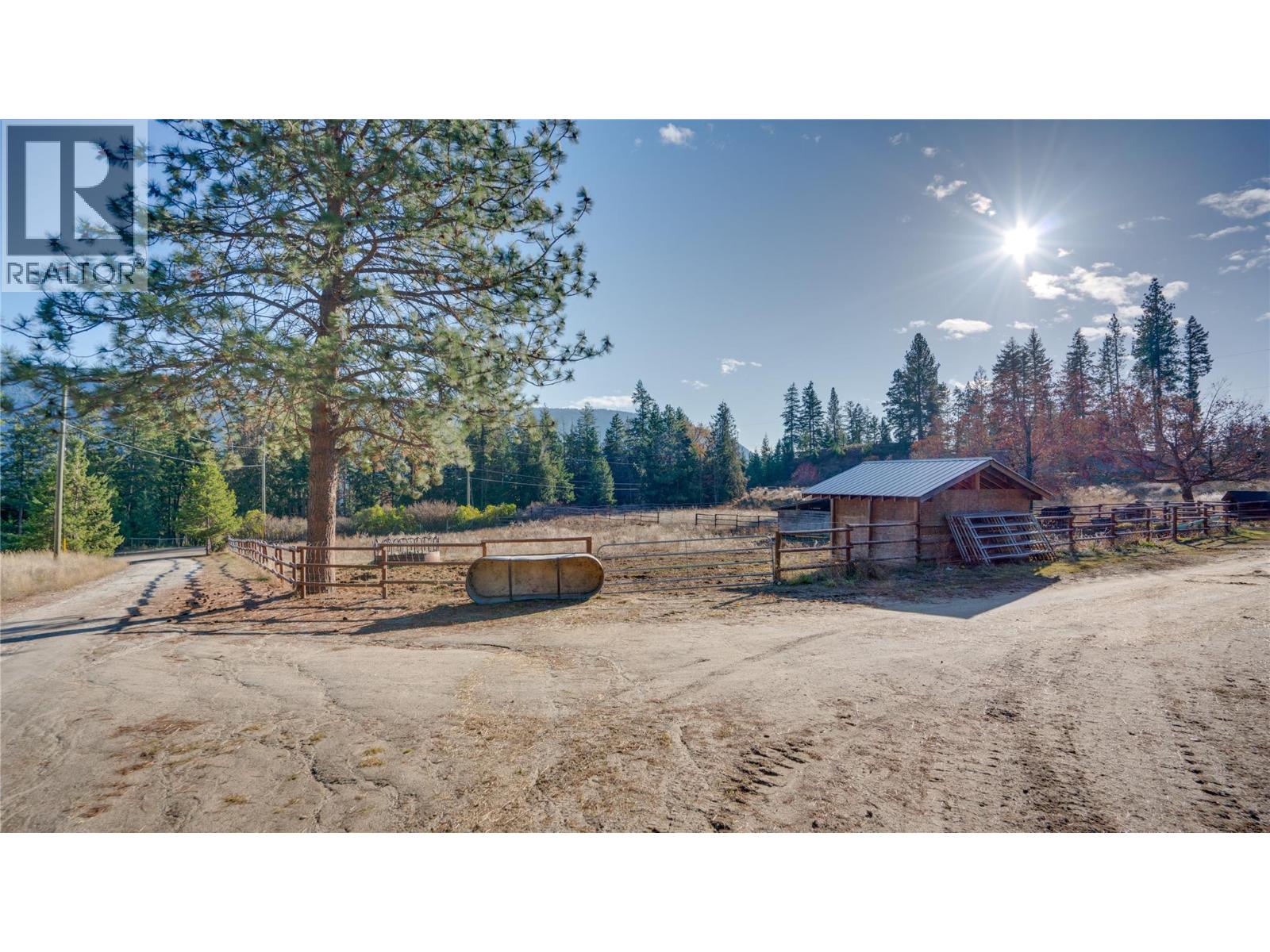 2086 Yankee Flats Road, Salmon Arm