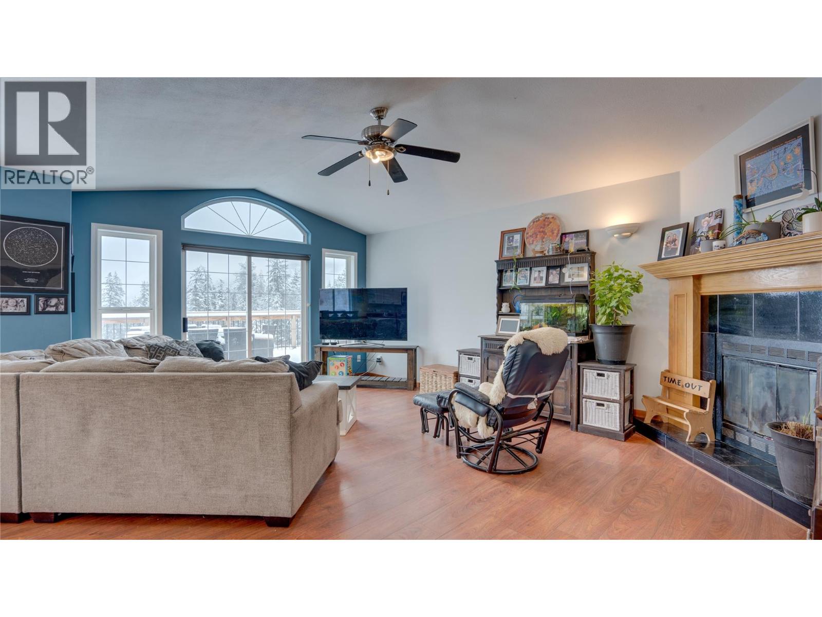 2086 Yankee Flats Road, Salmon Arm