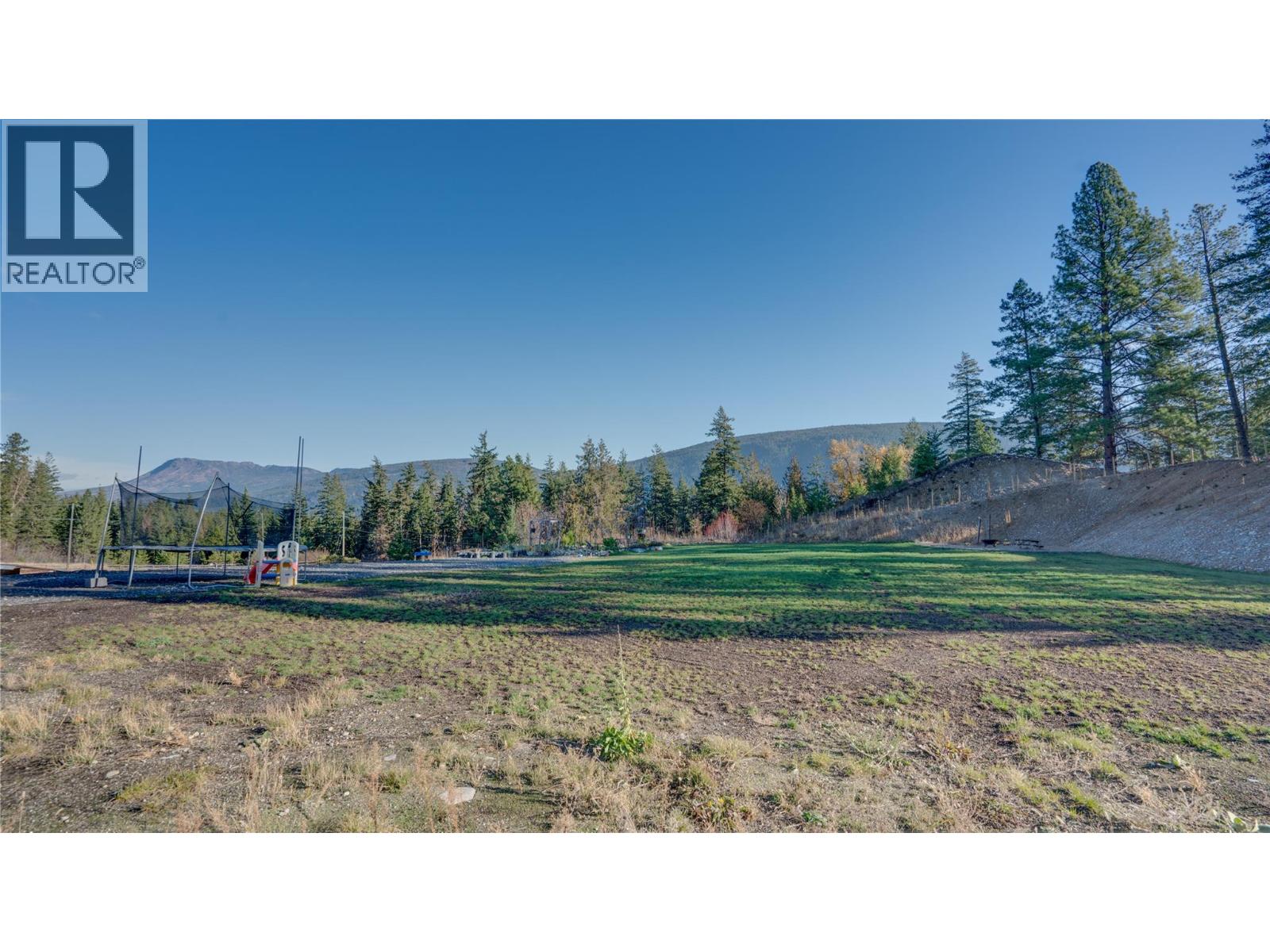 2086 Yankee Flats Road, Salmon Arm