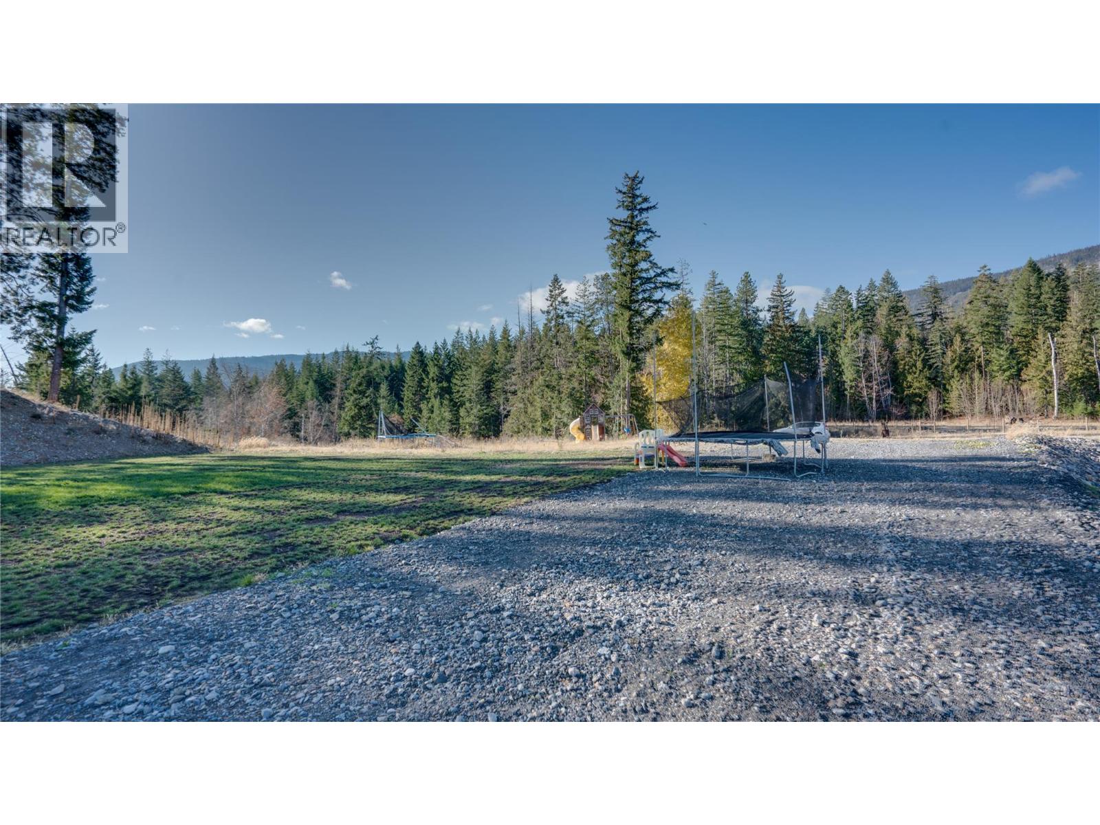 2086 Yankee Flats Road, Salmon Arm