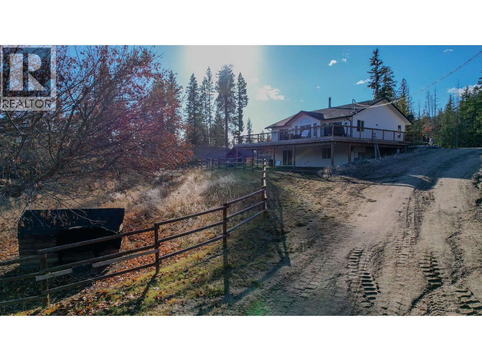 2086 Yankee Flats Road, Salmon Arm