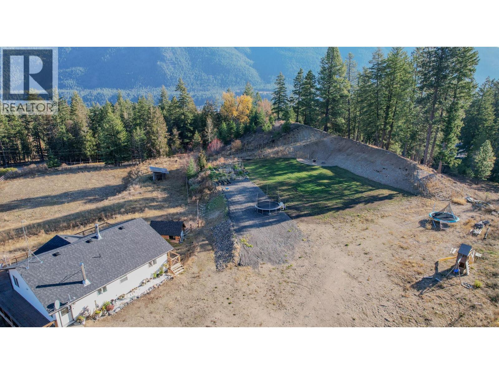 2086 Yankee Flats Road, Salmon Arm