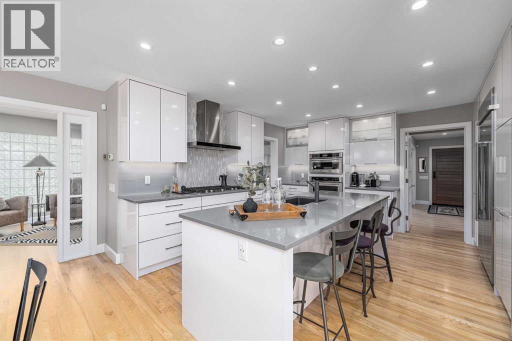 Single Family House 5 Level for Sale in   Avenue NW St Andrews Heights Calgary 