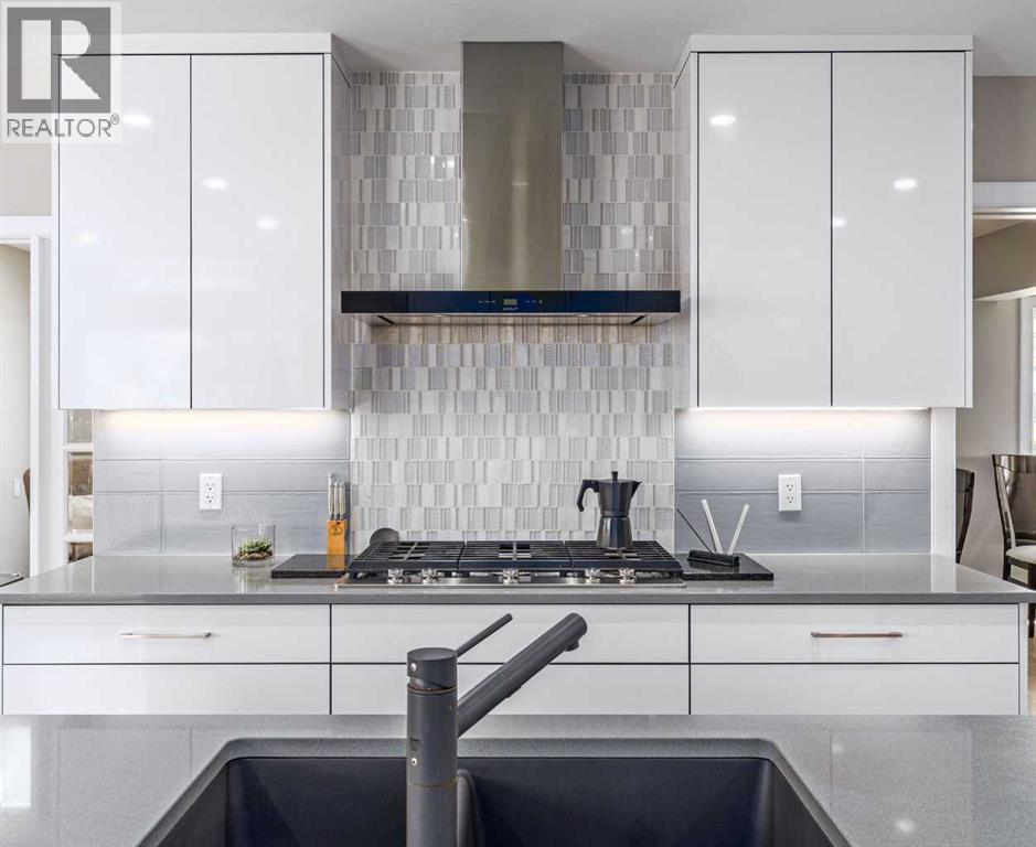 Single Family House 5 Level for Sale in   Avenue NW St Andrews Heights Calgary 