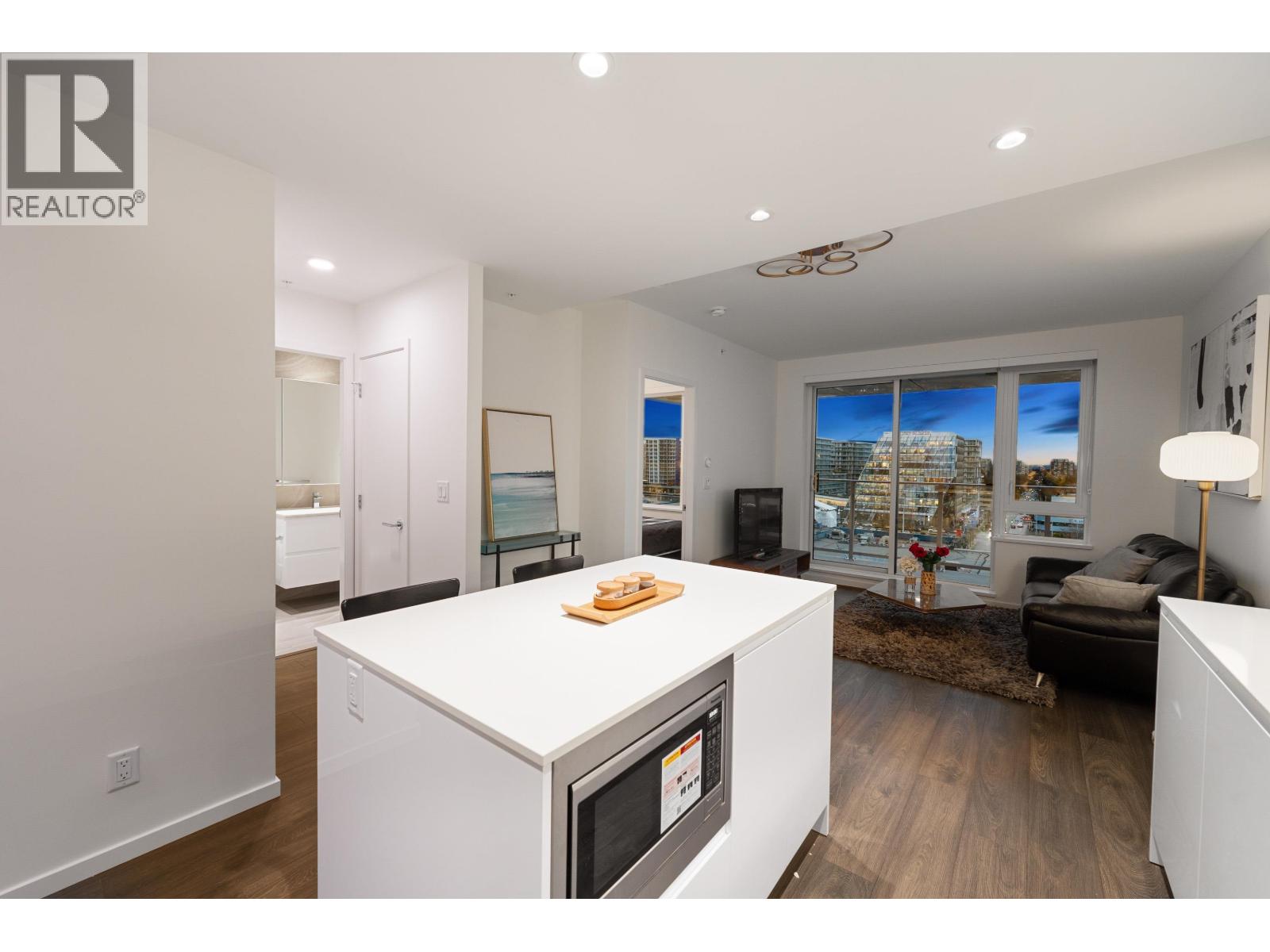 #915-6200 MINORU Boulevard, Richmond