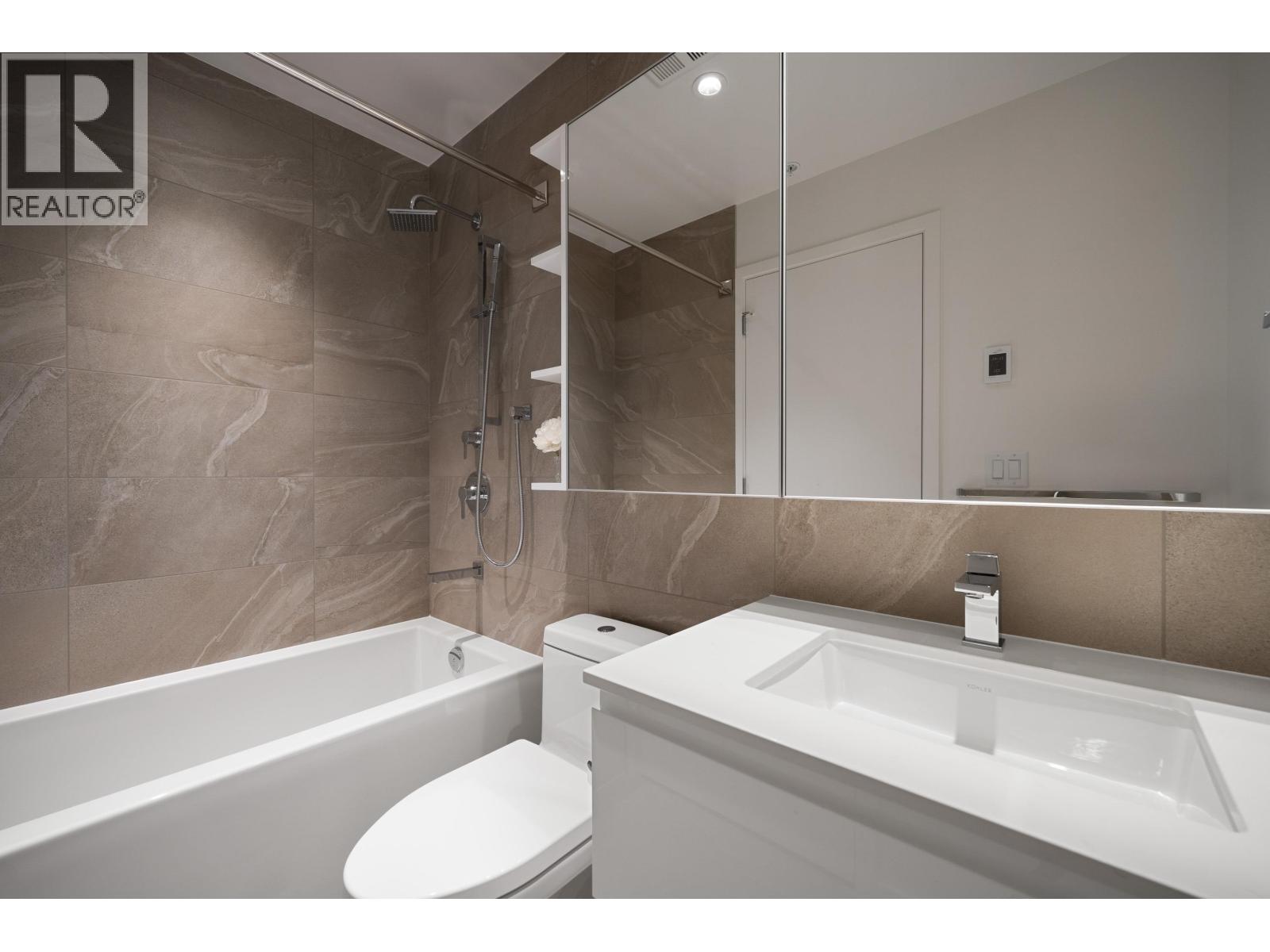 #915-6200 MINORU Boulevard, Richmond