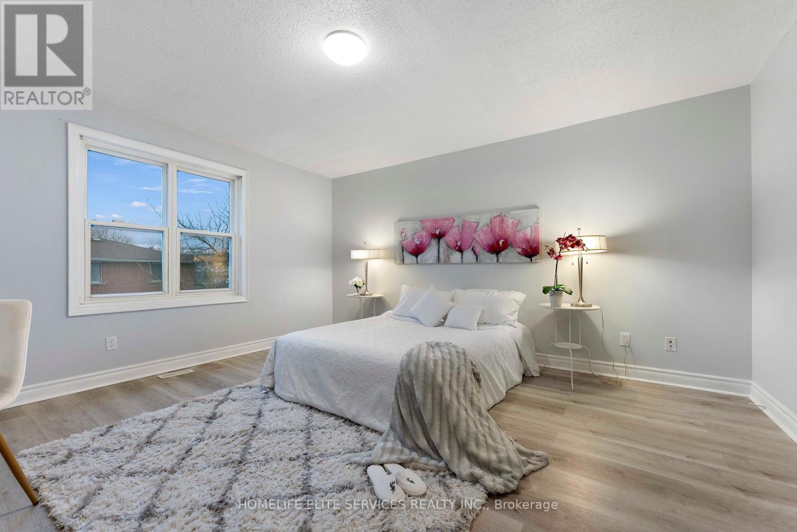 5 LENTHALL AVENUE - 23