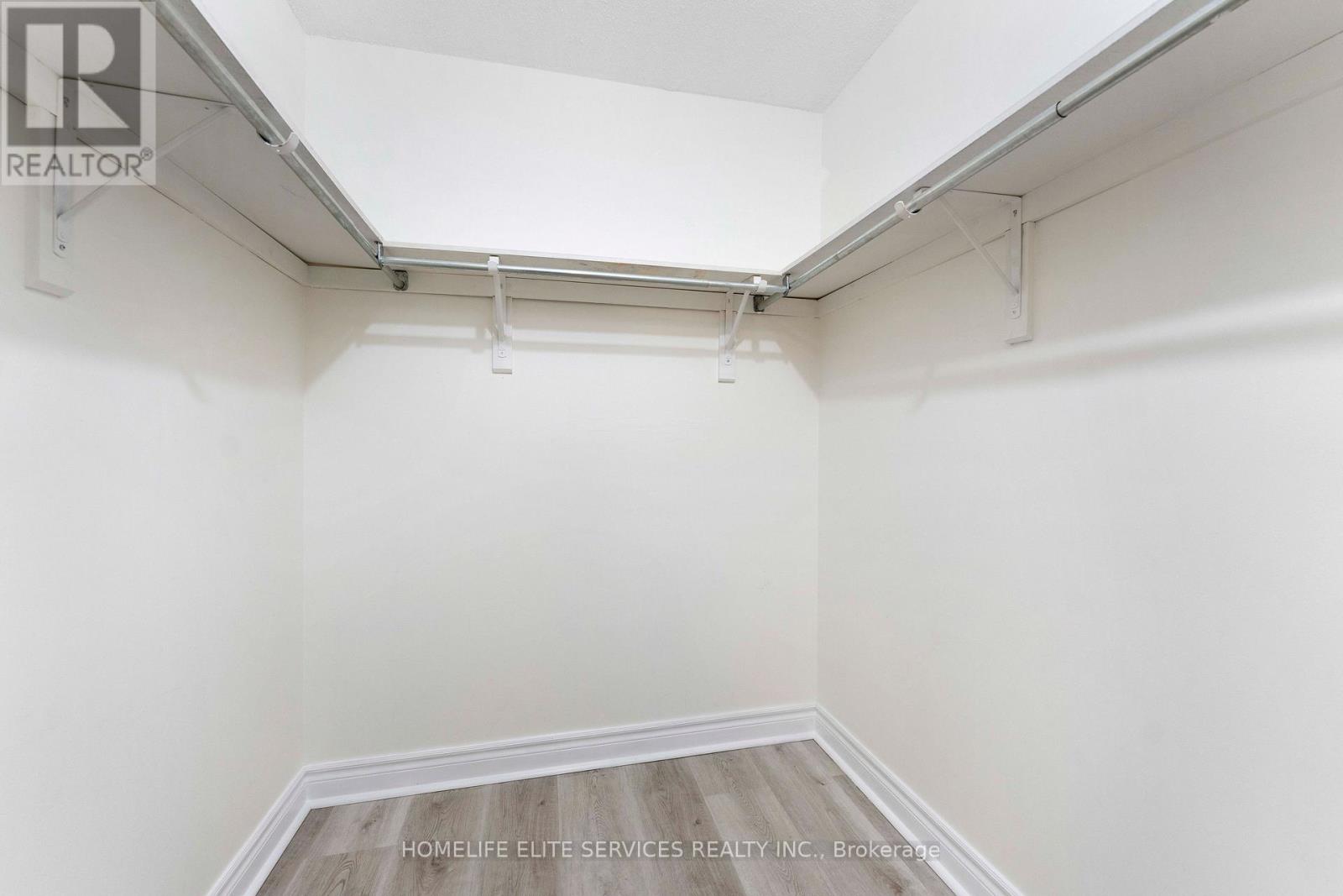 5 LENTHALL AVENUE - 26