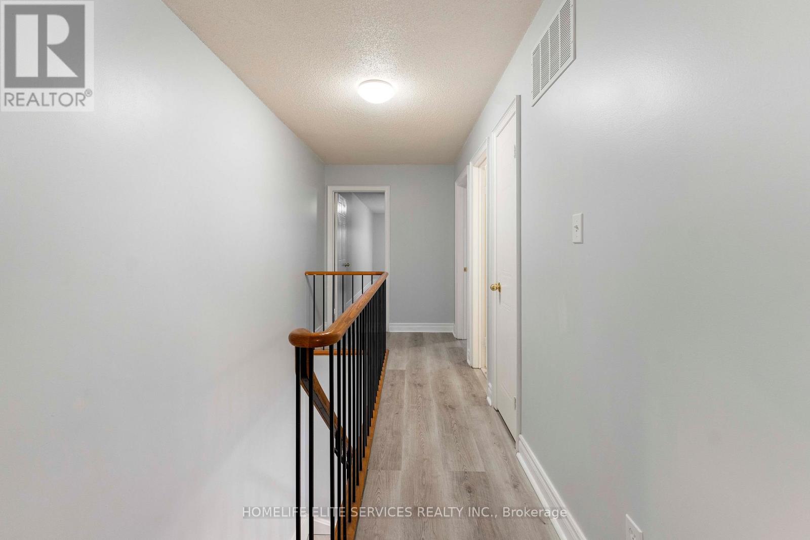 5 LENTHALL AVENUE - 28