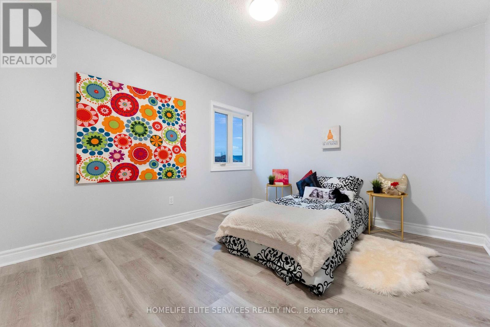 5 LENTHALL AVENUE - 30