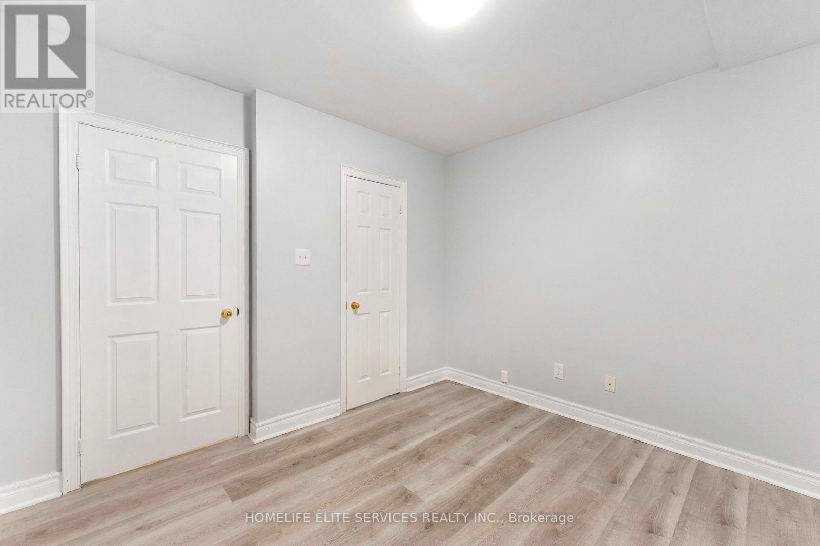 5 LENTHALL AVENUE - 40