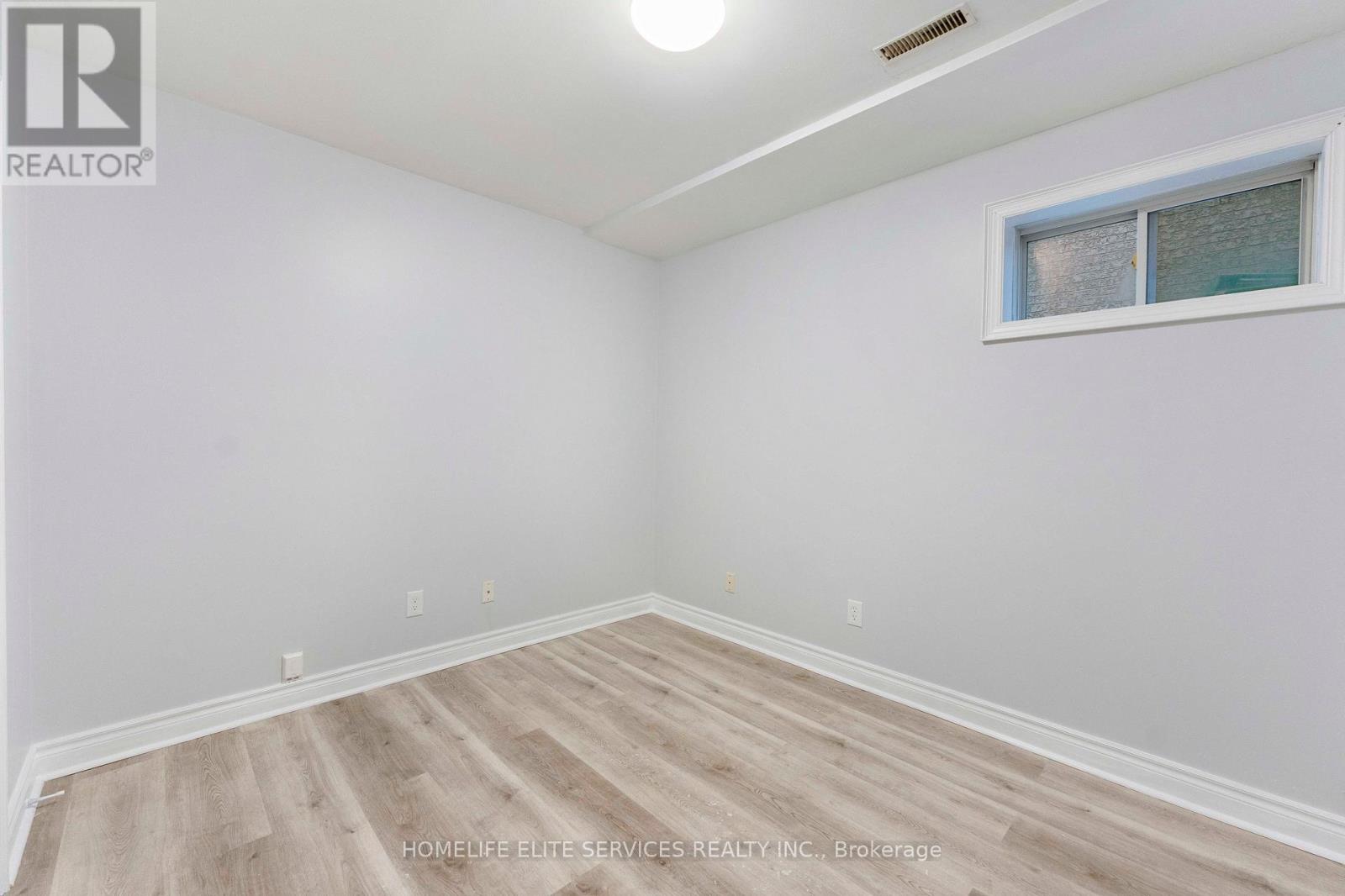 5 LENTHALL AVENUE - 41