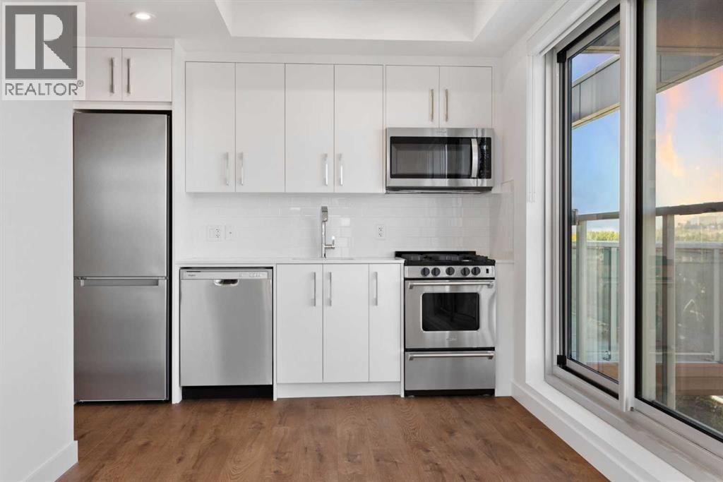 Single Family House for Sale in   A Street NW West Hillhurst Calgary 