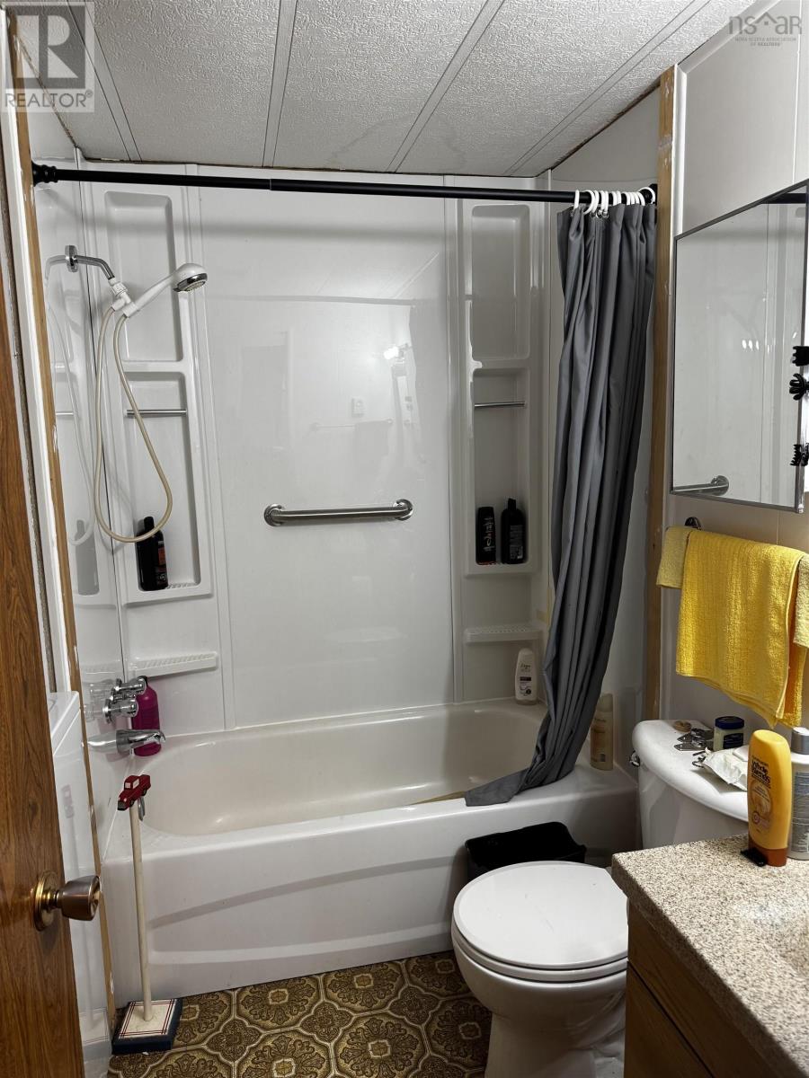 Property 21 of 26 of 3818 316 Highway