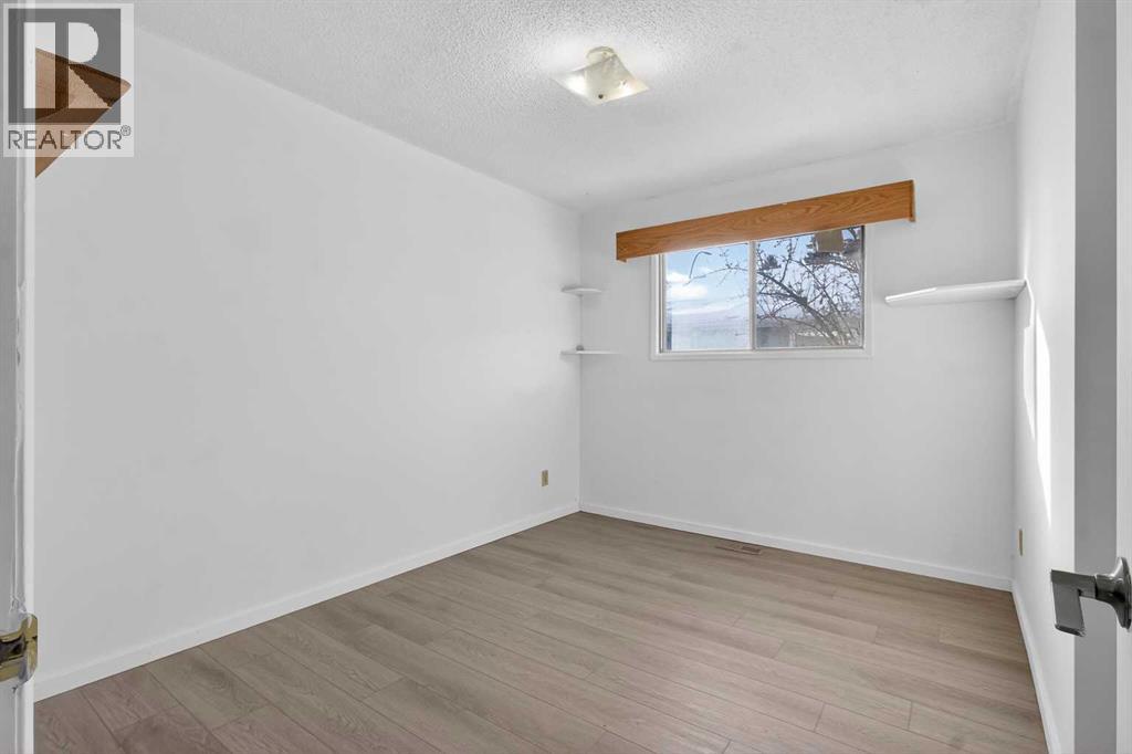 Single Family House Bungalow for Sale in  Dover Ridge Drive SE Dover Calgary 