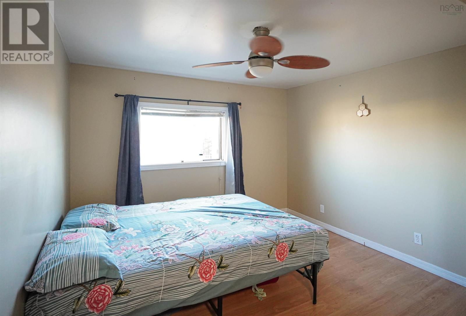 Property 14 of 36 of 4 Lewis Street