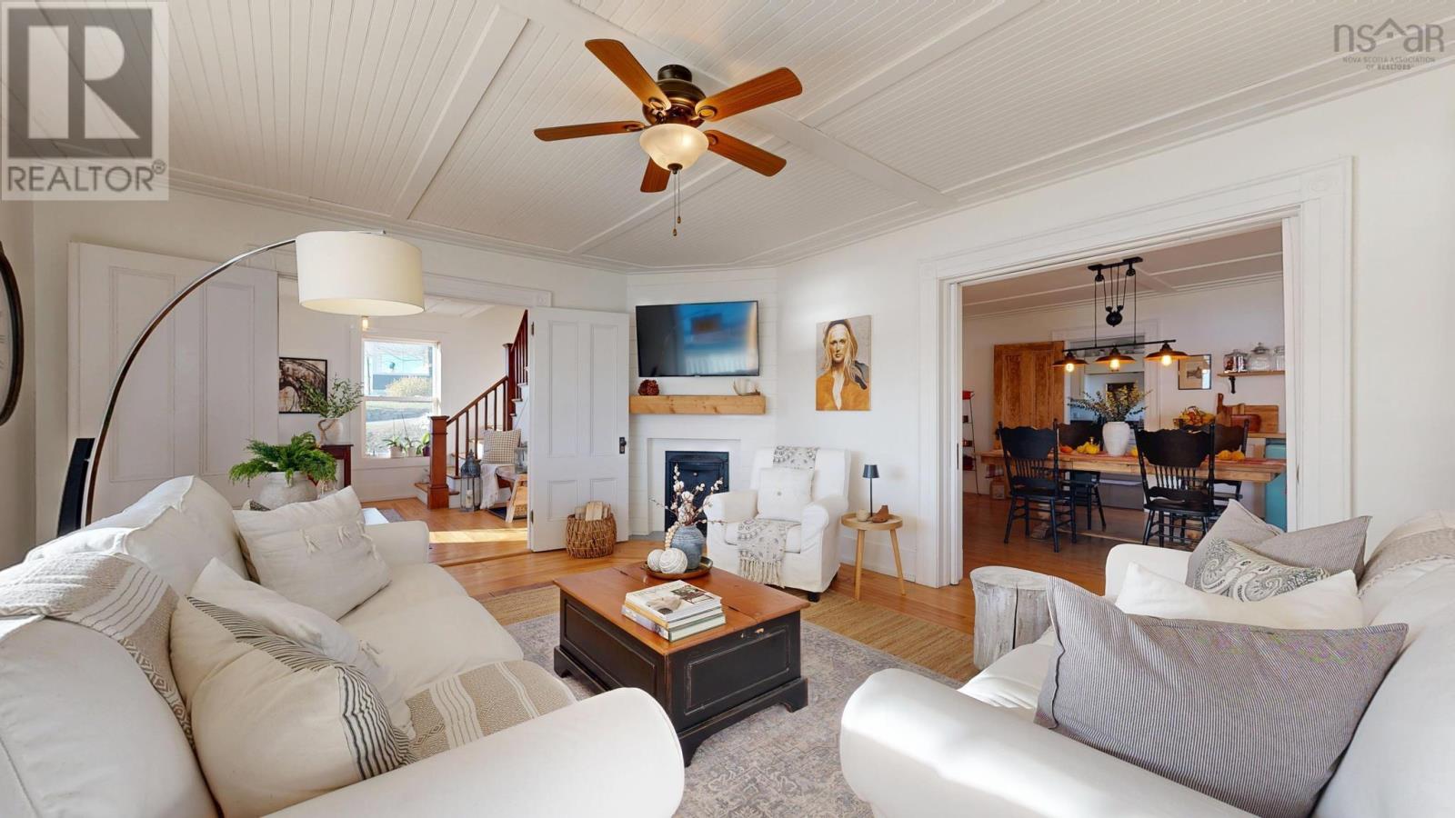 Property 14 of 49 of 13406 Highway 3