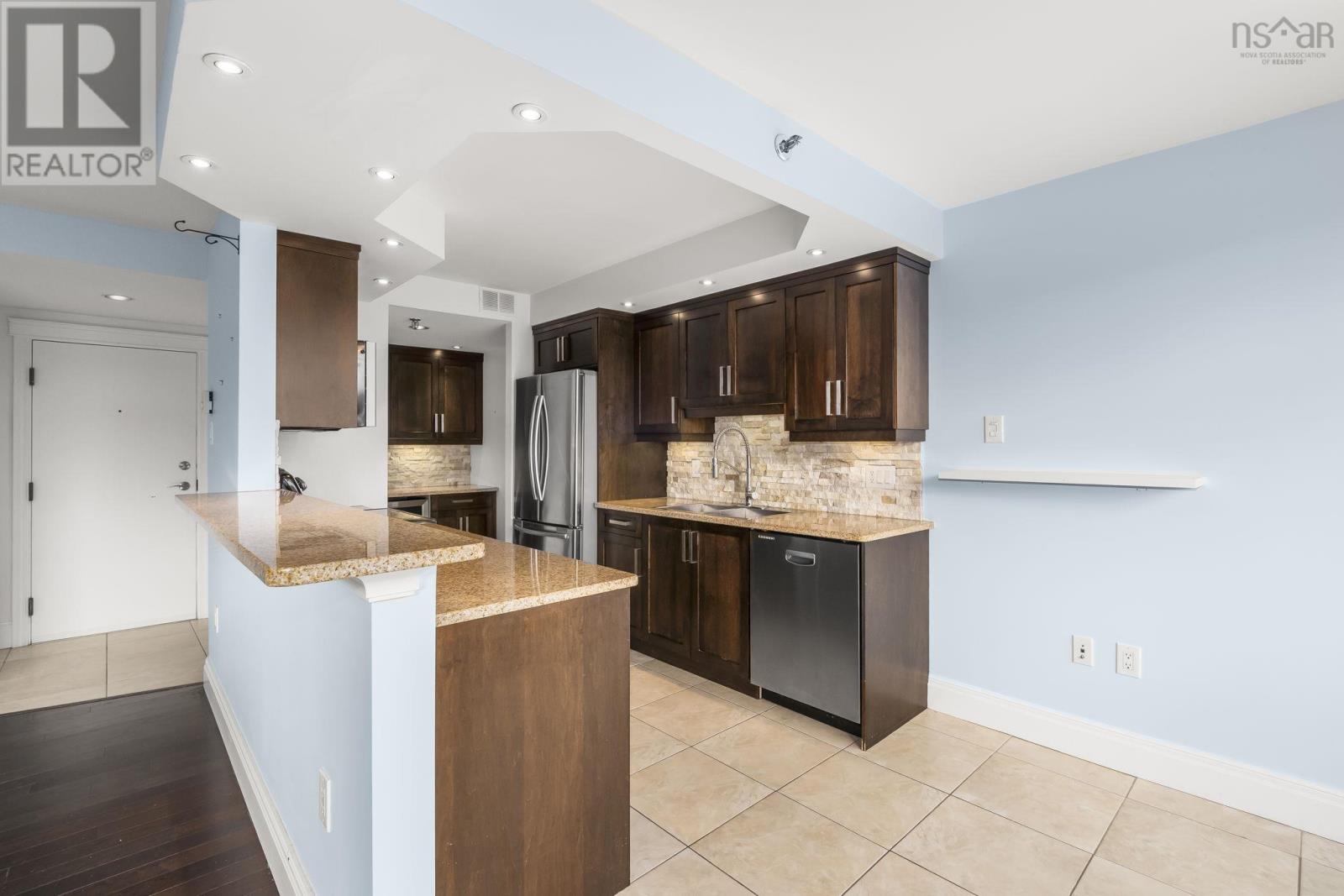 Property 11 of 49 of 324 45 Vimy Ave.