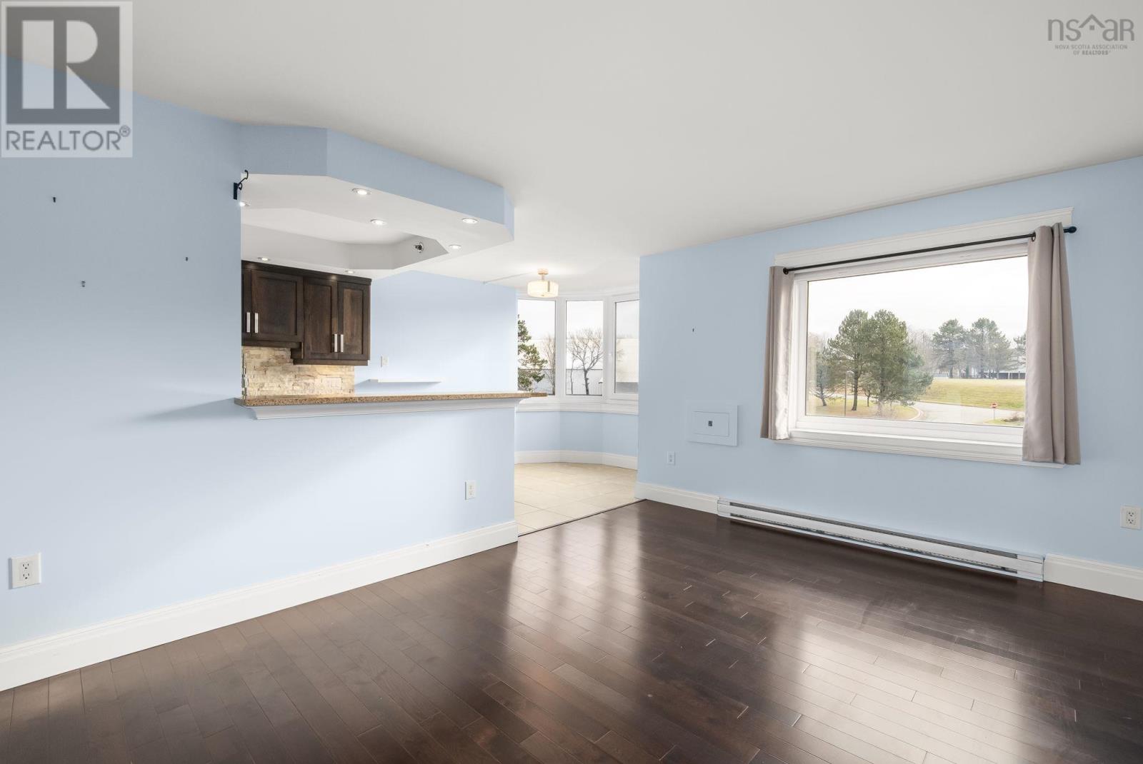 Property 5 of 49 of 324 45 Vimy Ave.